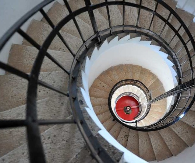 La escalera que sube al faro