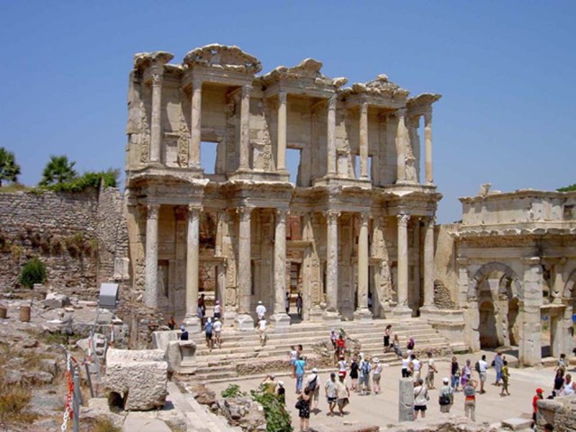 Biblioteca de Éfeso