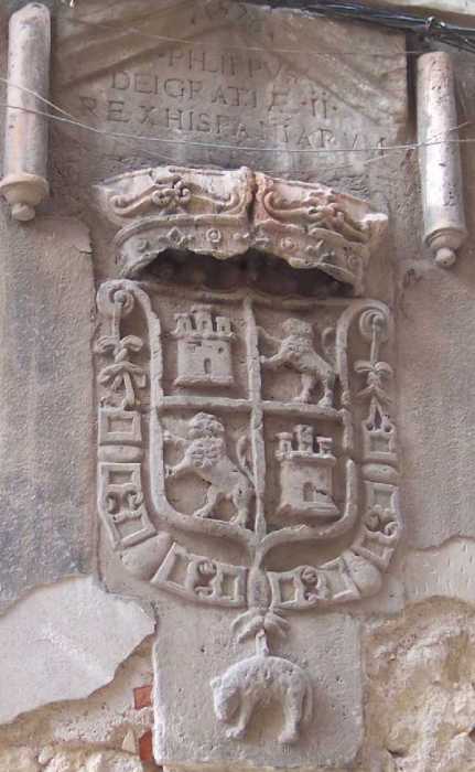 Escudo de la Calle Intendencia