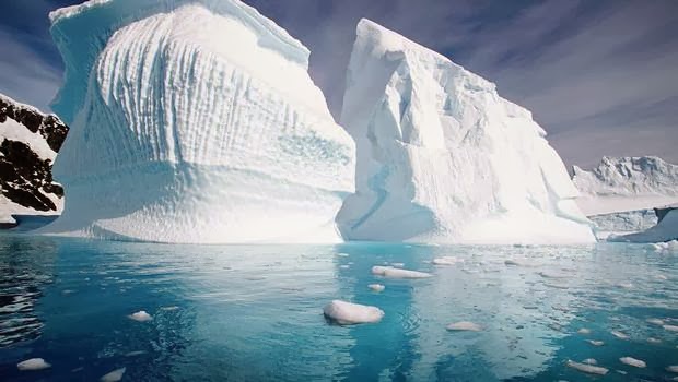 artico-icebergs